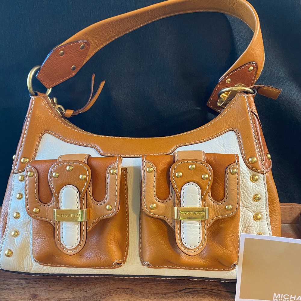 Classic Michael Kors Leather Shoulder Bag
